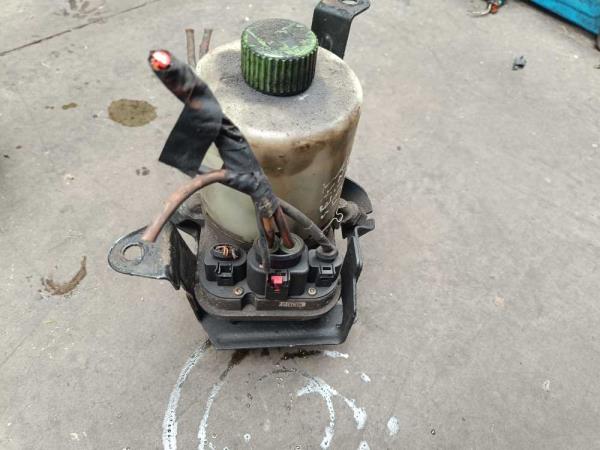 POMPE D.A VW/AUDI/SEAT/SKODA ( TRW ) - Vue 1